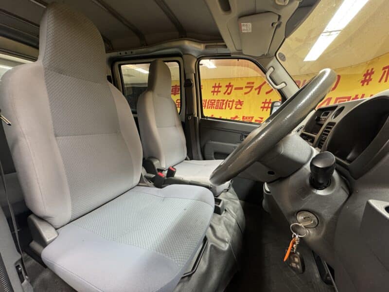 HIJET ハイゼットカーゴ デラックス 【4WD】【車検2年付】