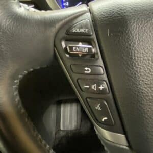 ELGRAND　エルグランド　ライダー 白本革シートマニュアルシート  【特別仕様車】