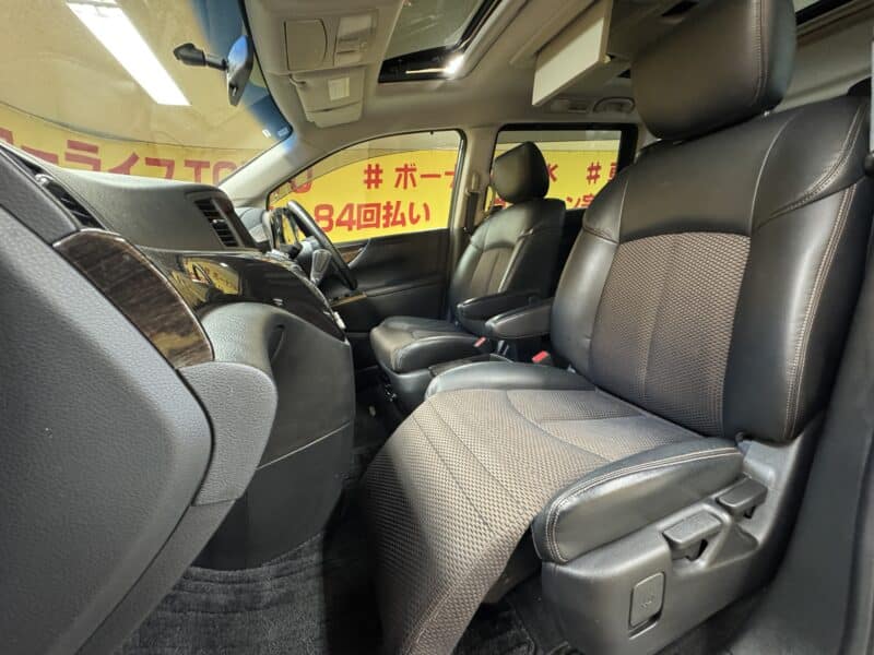 ELGRAND エルグランド 250ハイウェイスター アーバンクロム【特別仕様車】【サンルーフ】