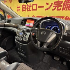 ELGRAND エルグランド 250ハイウェイスター アーバンクロム【特別仕様車】【サンルーフ】
