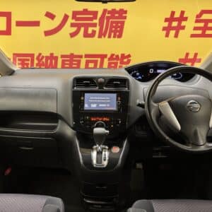 SERENA　セレナ　ハイウェイスター　【総合評価優良車】【４WD】