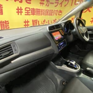 FIT フィットHV　Ｆパッケージ　