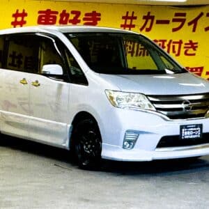 SERENA　セレナ　ハイウェイスター エアロモード【４WD】【特別仕様車】【総合評価優良車】