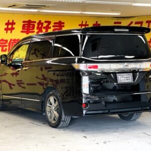 ELGRAND エルグランド ライダー 黒本革シート マニュアルシート 【特別仕様車】【車検2年付】