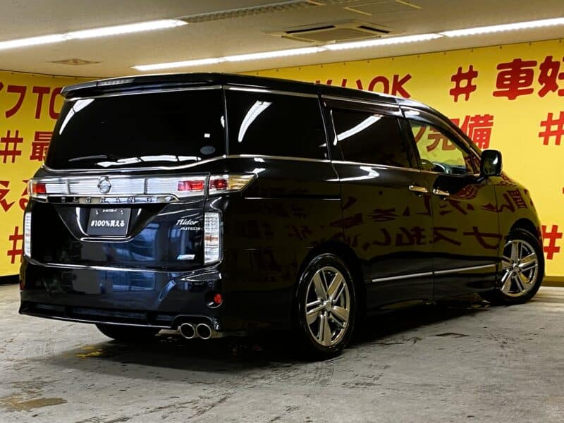 ELGRAND エルグランド ライダー 白本革シートマニュアルシート 【特別仕様車】