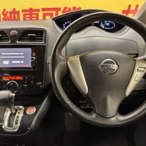 SERENA　セレナ　ハイウェイスター　【総合評価優良車】【４WD】