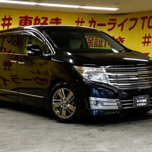 ELGRAND　エルグランド　ライダー 白本革シートマニュアルシート  【特別仕様車】