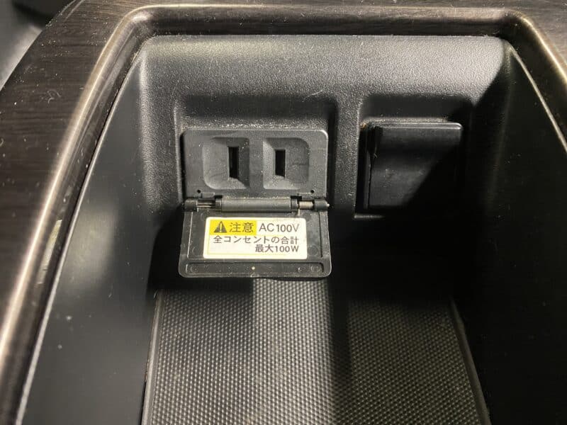 ELGRAND エルグランド 250ハイウェイスター アーバンクロム【特別仕様車】【4WD】【車検2年付】