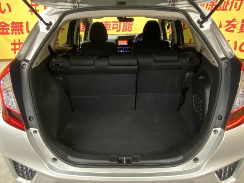 FIT フィットHV Fパッケージ