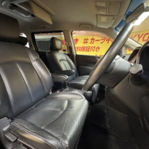 ELGRAND エルグランド ライダー 黒本革シート マニュアルシート 【特別仕様車】【車検2年付】