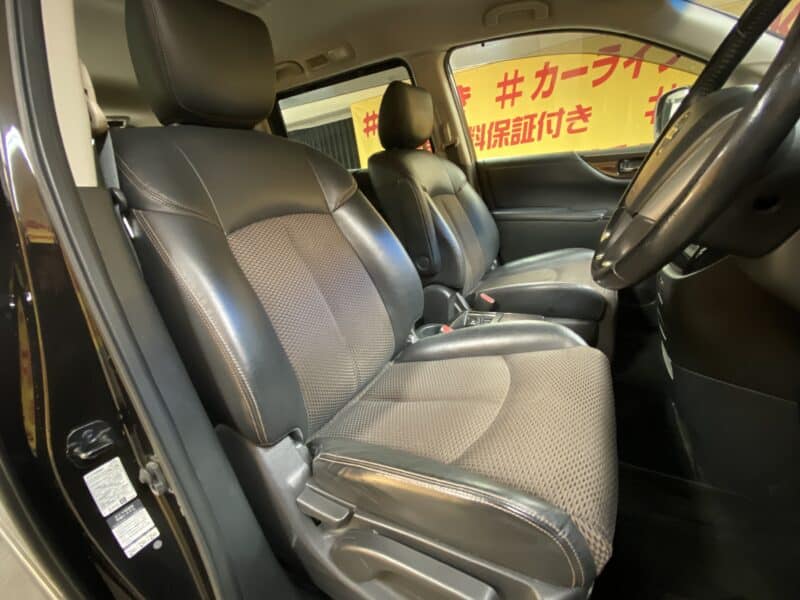ELGRAND エルグランド 250ハイウェイスター アーバンクロム【特別仕様車】【4WD】【車検2年付】