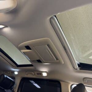 ELGRAND　エルグランド　ライダー　黒本革シート マニュアルシート　【特別仕様車】【総合評価優良車】