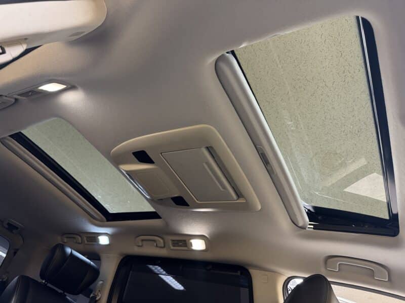 ELGRAND エルグランド ライダー 黒本革シート マニュアルシート 【特別仕様車】【総合評価優良車】