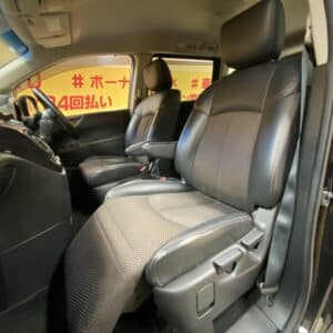 ELGRAND エルグランド 250ハイウェイスター アーバンクロム【特別仕様車】【4WD】【車検2年付】