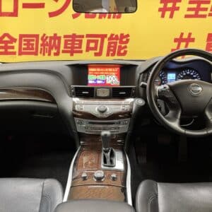 FUGA 　フーガ　ハイブリッド　【総合評価優良車】【カスタム】【車検２年付】