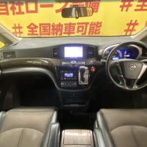 ELGRAND エルグランド 250ハイウェイスター アーバンクロム【特別仕様車】【4WD】【車検2年付】