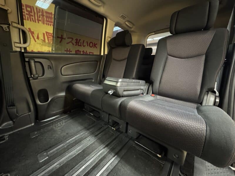 SERENA セレナ ハイウェイスター Vセレクション【特別仕様車】【1年保証】