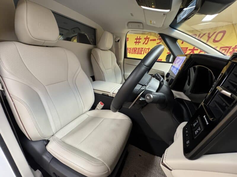 LEXUS LM500h エグゼクティブ【総合評価優良車】【4WD】【新車保証】