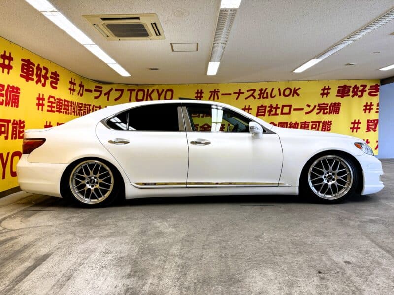 LEXUS レクサス LS600h Iパッケージ