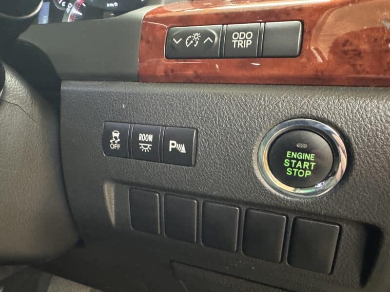 VELLFIRE ヴェルファイア 2.4Zプラチナセレクション 【特別仕様車】【4WD】