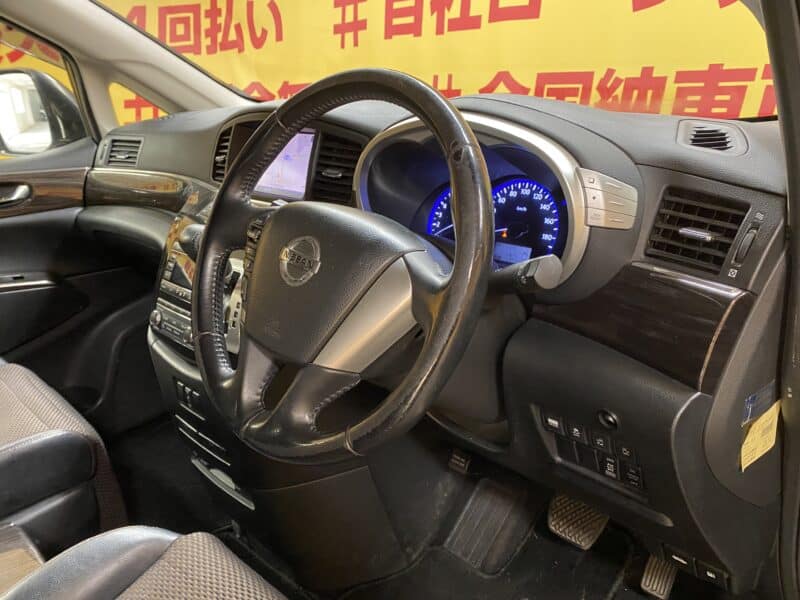 ELGRAND エルグランド 250ハイウェイスター アーバンクロム【特別仕様車】【4WD】【車検2年付】