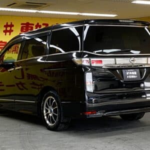 ELGRAND エルグランド 250ハイウェイスター アーバンクロム【特別仕様車】【4WD】【車検2年付】