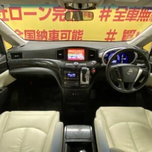 ELGRAND　エルグランド　ライダー 白本革シートマニュアルシート  【特別仕様車】