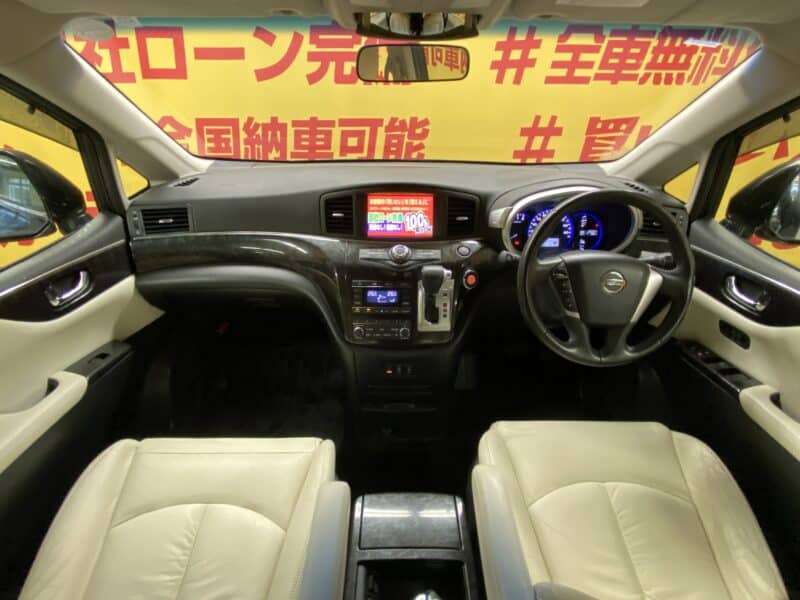 ELGRAND エルグランド ライダー 白本革シートマニュアルシート 【特別仕様車】