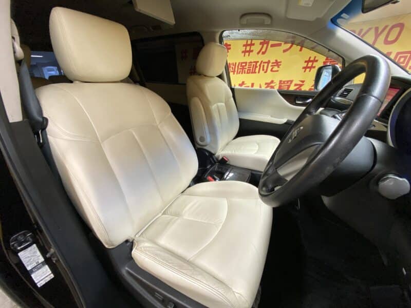 ELGRAND エルグランド ライダー 白本革シートマニュアルシート 【特別仕様車】