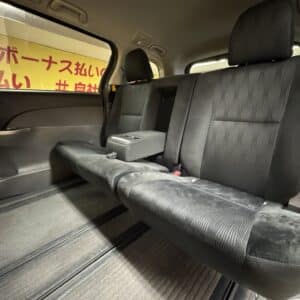 ESTIMA　エスティマ　アエラス　【中期】