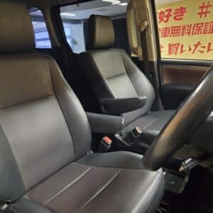 ESQUIRE エスクァイア　HV　Gi　