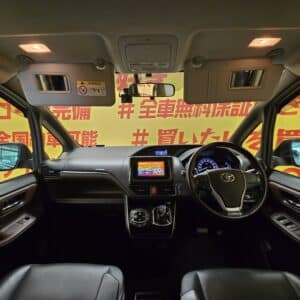 ESQUIRE エスクァイア　HV　Gi　