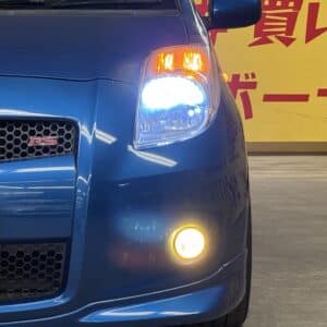 VITZ ヴィッツ RS 【5MT】