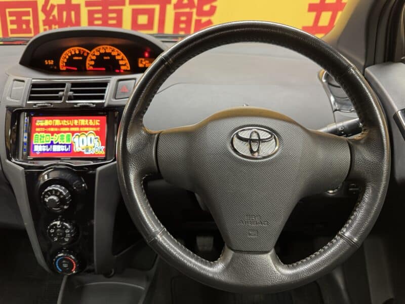 VITZ ヴィッツ RS 【5MT】