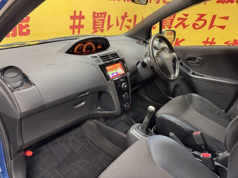 VITZ ヴィッツ RS 【5MT】