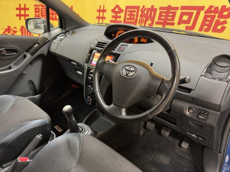 VITZ ヴィッツ RS 【5MT】