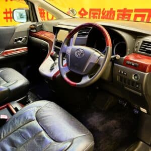 VELLFIRE　ヴェルファイア　2.4Z【カスタム】【車検2年付】