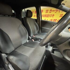 VITZ ヴィッツ RS 【5MT】