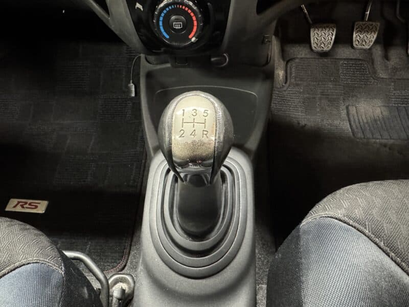 VITZ ヴィッツ RS 【5MT】