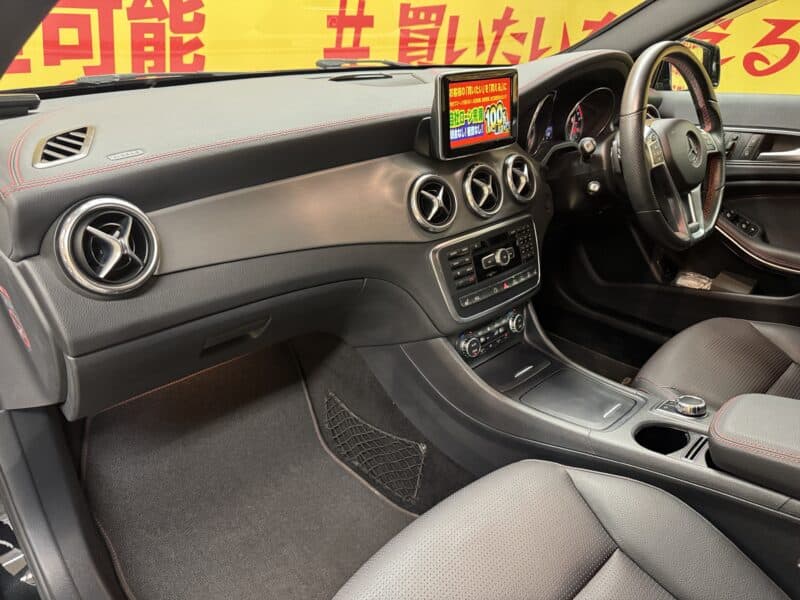 MERCEDES BENZ メルセデス・ベンツ GLA250 4マチック【4WD】【総合評価優良車】【車検2年付】