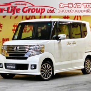 N-BOX　カスタムGターボパッケージ　【4WD】【ターボ車】