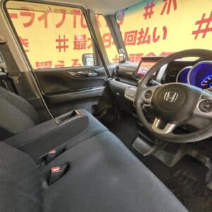 N-BOX　カスタムGターボパッケージ　【4WD】【ターボ車】