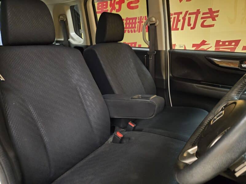 N-BOX カスタムGターボパッケージ 【4WD】【ターボ車】