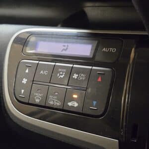 N-BOX　カスタムGターボパッケージ　【4WD】【ターボ車】