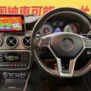 MERCEDES BENZ メルセデス・ベンツ　GLA250 4マチック【4WD】【総合評価優良車】【車検２年付】