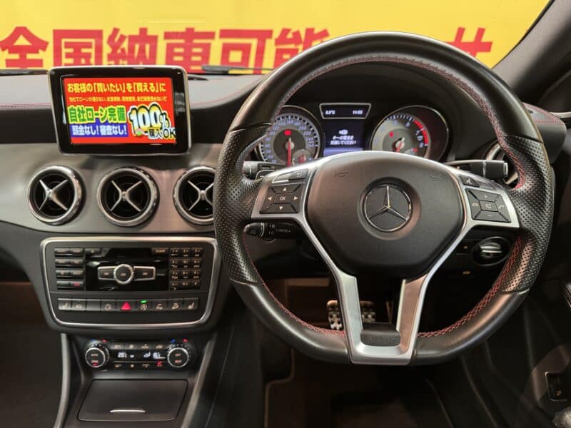 MERCEDES BENZ メルセデス・ベンツ GLA250 4マチック【4WD】【総合評価優良車】【車検2年付】