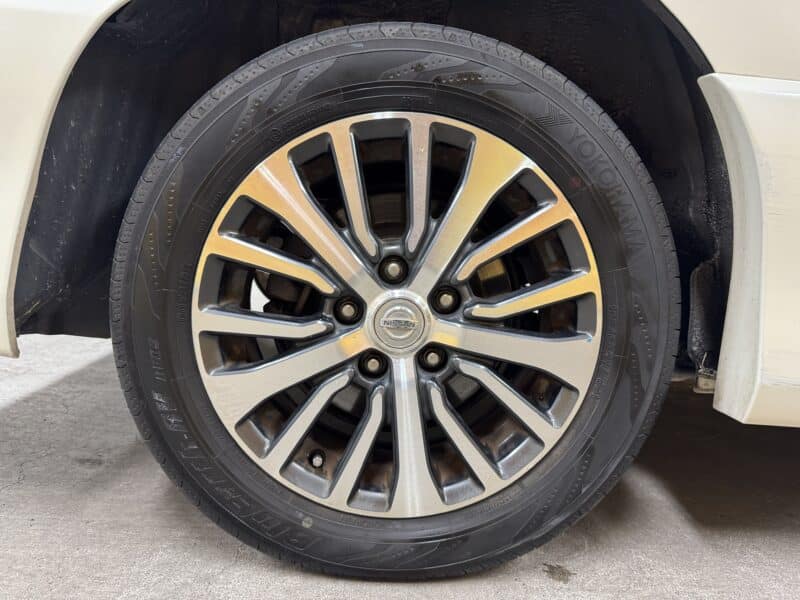 SERENA セレナ ハイウェイスター S-HV 【後期型】【車検2年付】