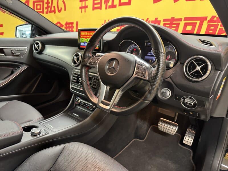 MERCEDES BENZ メルセデス・ベンツ GLA250 4マチック【4WD】【総合評価優良車】【車検2年付】