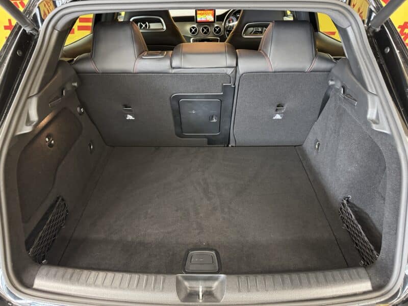 MERCEDES BENZ メルセデス・ベンツ GLA250 4マチック【4WD】【総合評価優良車】【車検2年付】