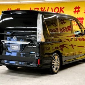 SERENA セレナ ライダー パフォーマンススペック ブラックライン S-HYBRID 【特別仕様車】